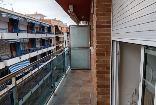 Sale - Piso -
Calafell