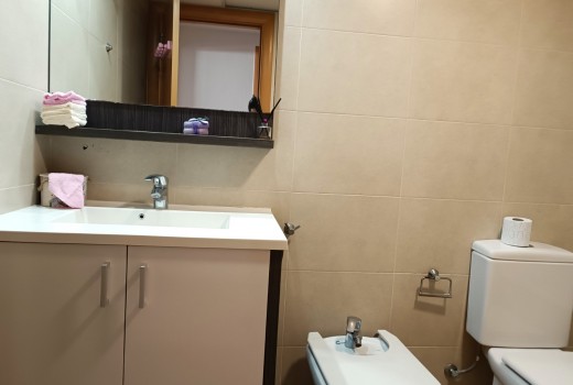 Sale - Piso -
Calafell