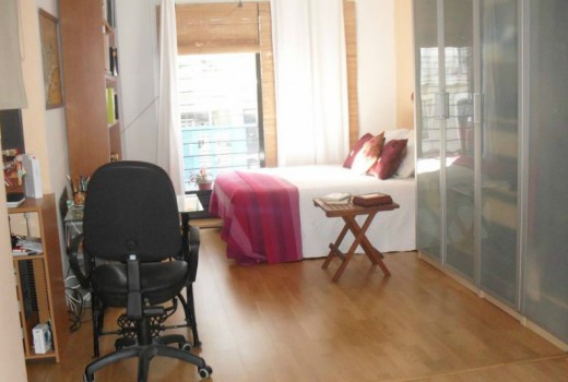 Sale - Piso -
Barcelona