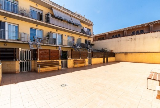 Продажа - Квартира -
Sabadell - Gracia