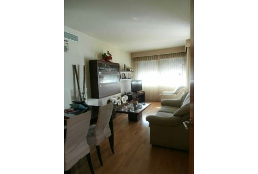 Sale - Piso -
Barcelona