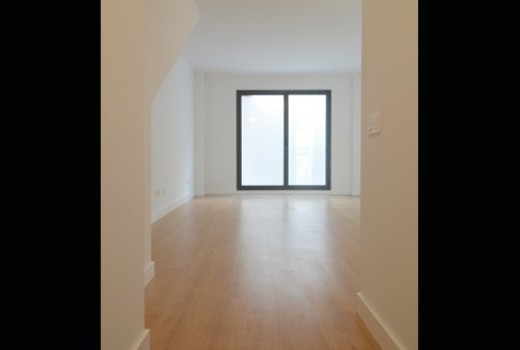 Sale - Piso -
Barcelona - El Poblenou