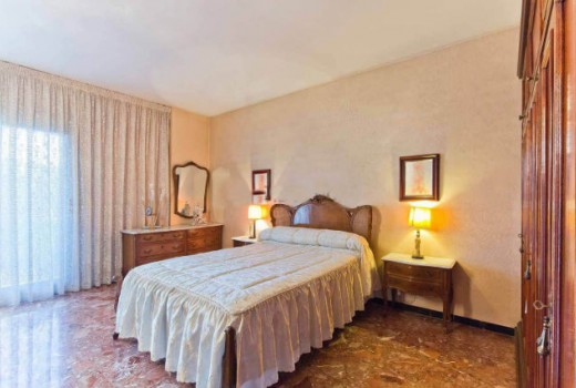 Sale - Piso -
Eixample