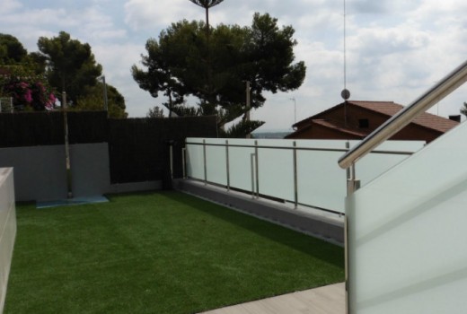 Venta - Chalet -
Castelldefels