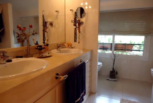 Sale - Adosado -
Gava