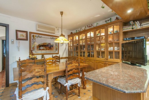 Sale - Chalet -
Castelldefels