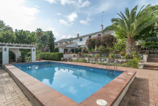 Venta - Chalet -
Barcelona