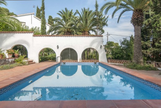 Venta - Chalet -
Barcelona