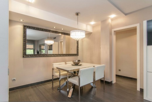 Sale - Piso -
Barcelona