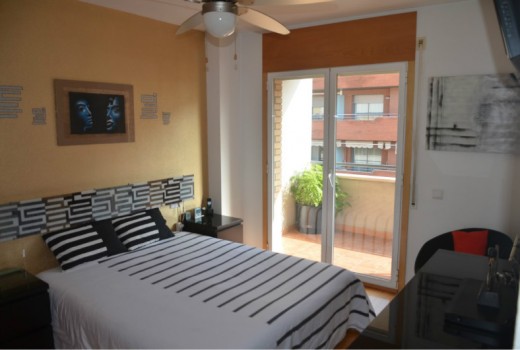 Sale - Piso -
Barcelona