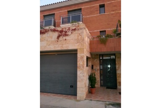 Venta - Adosado -
Calafell
