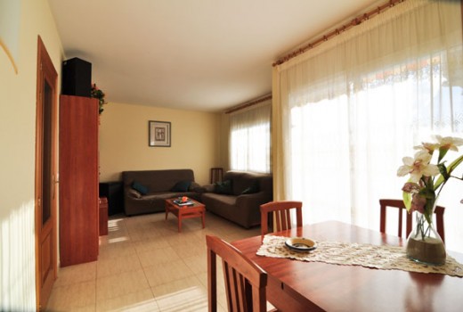 Sale - Adosado -
Roda de Bara