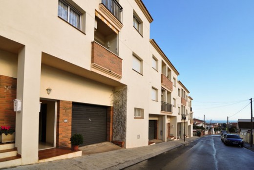 Sale - Adosado -
Roda de Bara