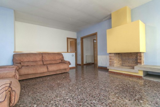 Sale - Chalet -
Gava