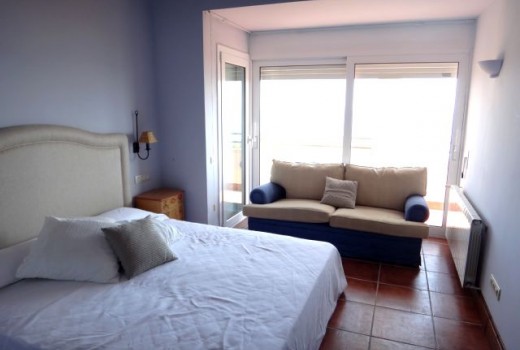 Venta - Chalet -
Castelldefels