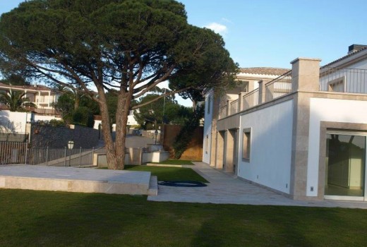 Sale - Chalet -
Patja de Aro - Sant Feliu de Guixols - Sant Antoni de Calonge - Costa