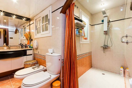 Sale - Piso -
Barcelona