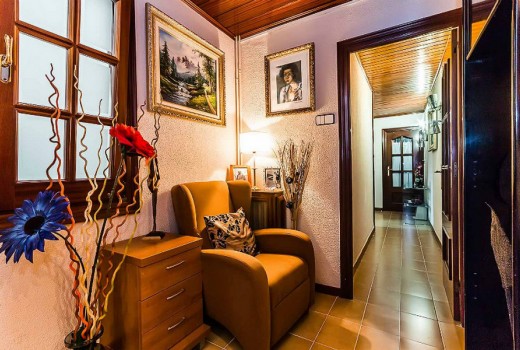 Sale - Piso -
Barcelona