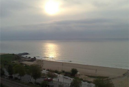 Sale - Piso -
Barcelona