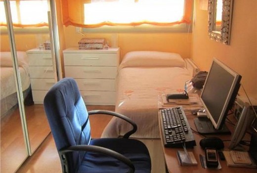 Sale - Piso -
Barcelona