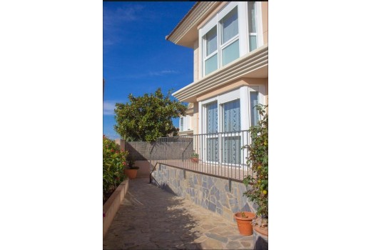 Sale - Chalet -
Cambrils