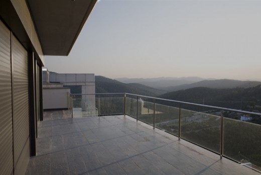 Sale - Chalet -
Barcelona