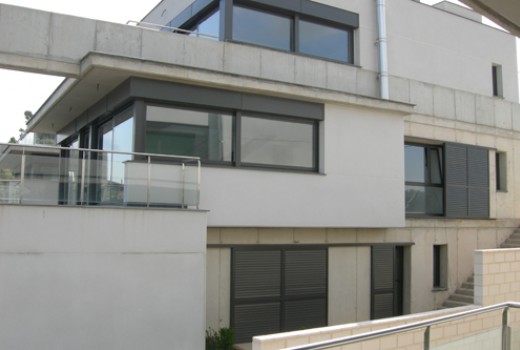 Sale - Chalet -
Barcelona