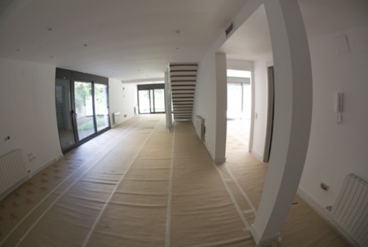 Sale - Chalet -
Barcelona