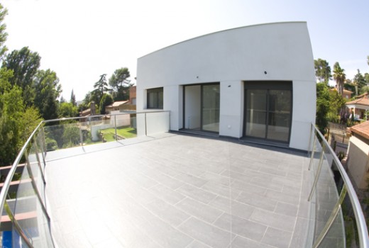 Sale - Chalet -
Barcelona