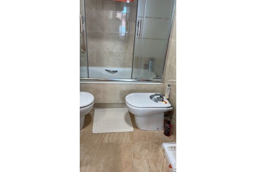 Sale - Piso -
Cubellas