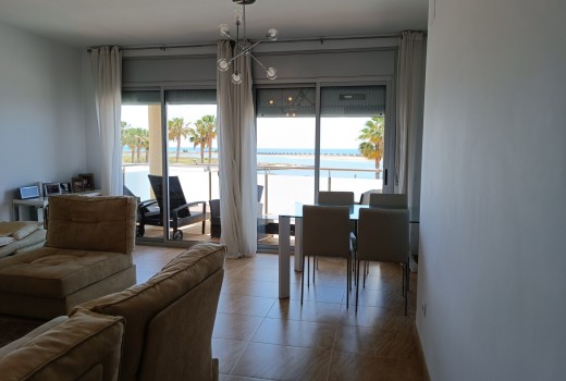 Sale - Piso -
Cubellas