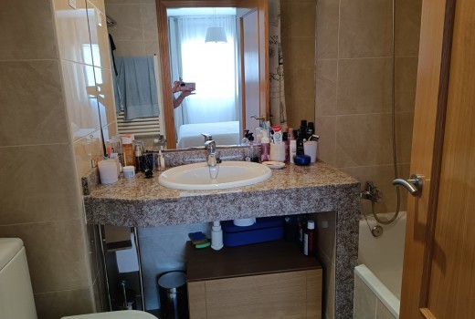 Sale - Piso -
Cubellas