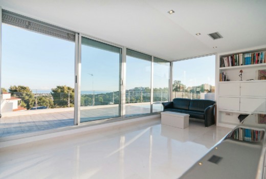 Sale - Chalet -
Castelldefels