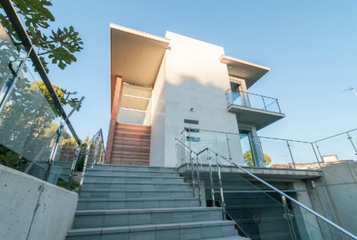 Sale - Chalet -
Castelldefels