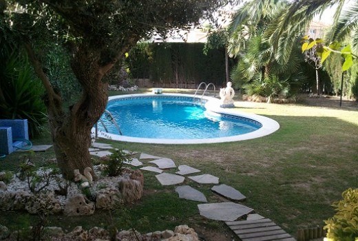 Sale - Chalet -
Sitges