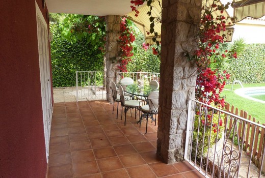 Sale - Chalet -
Sitges