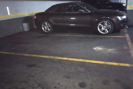 Venta - Parking -
Barcelona - Les Corts