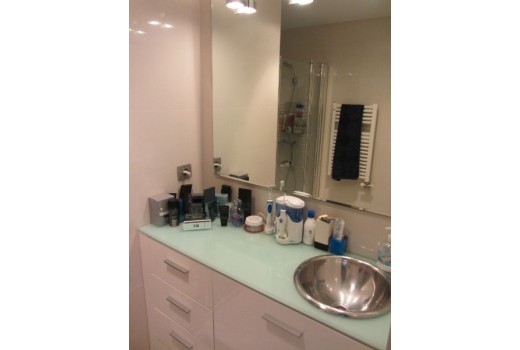 Sale - Piso -
Castelldefels