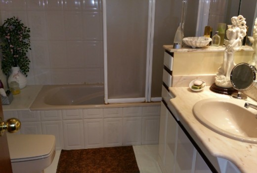 Sale - Adosado -
Gava