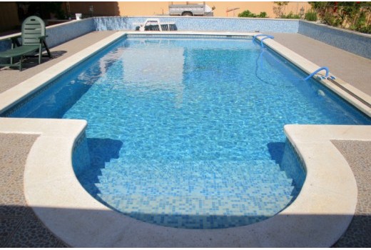 Sale - Chalet -
Barcelona