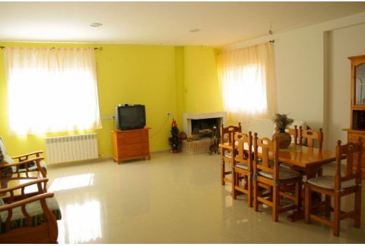 Sale - Chalet -
Barcelona