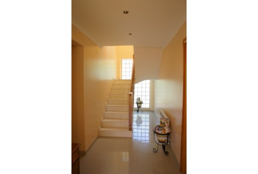 Sale - Chalet -
Barcelona