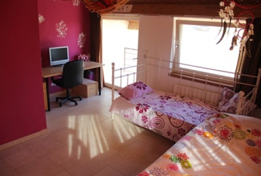 Sale - Chalet -
Barcelona