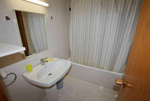 Sale - Piso -
Calafell