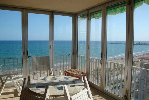 Sale - Piso -
Calafell