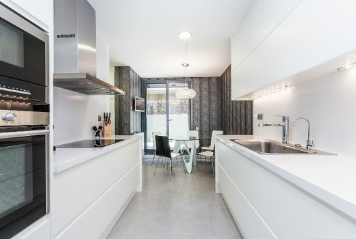 Sale - Piso -
Barcelona