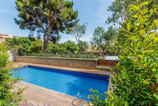 Sale - Piso -
Barcelona