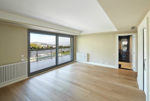 Sale - Piso -
Barcelona