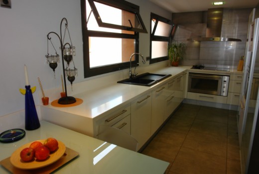 Продажа - Piso -
Gava