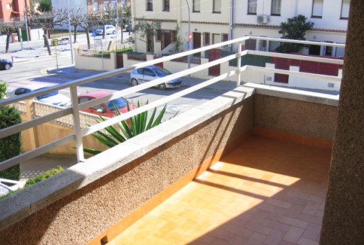Sale - Piso -
Calafell